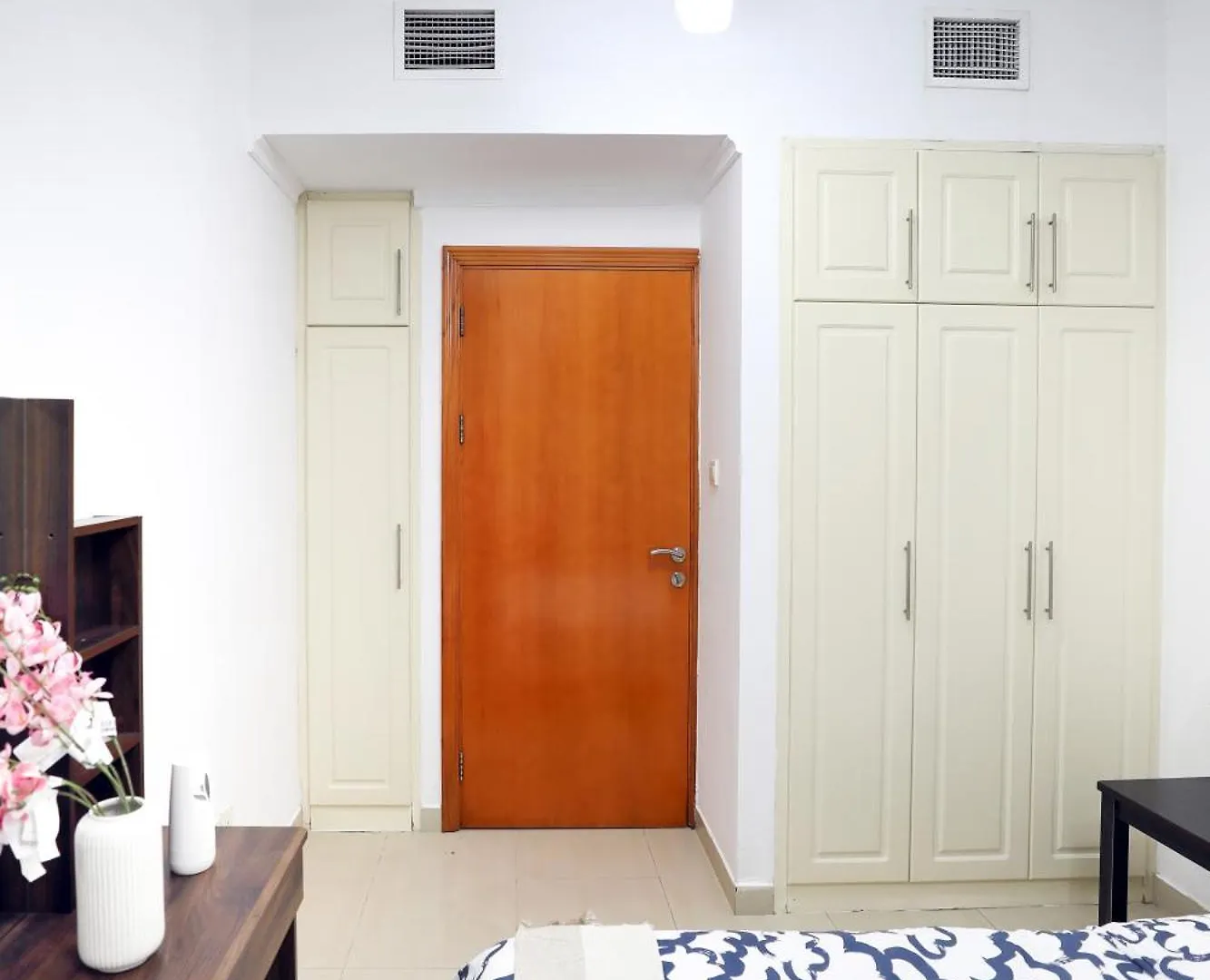 Superb 1Bed Marina View Pool Jbr Beach Parking Dubai 0*,  United Arab Emirates